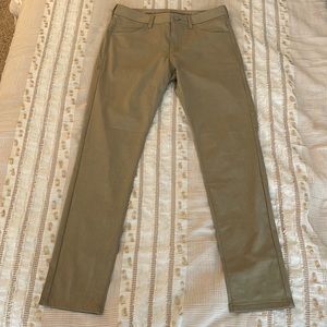 Rhone Commuter 5 Pocket Pant Size 32/32